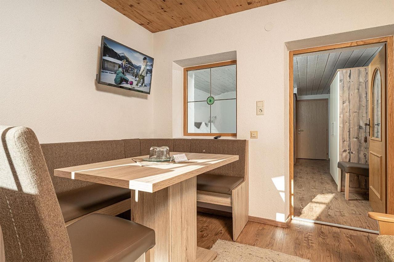 Pension Berggeist Зёльден Экстерьер фото